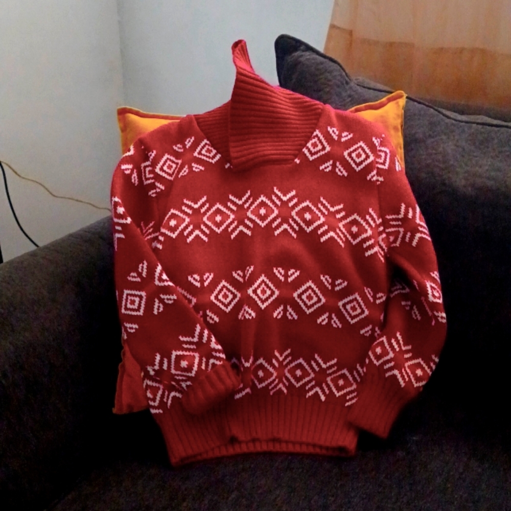 Perfect holiday or any time sweater